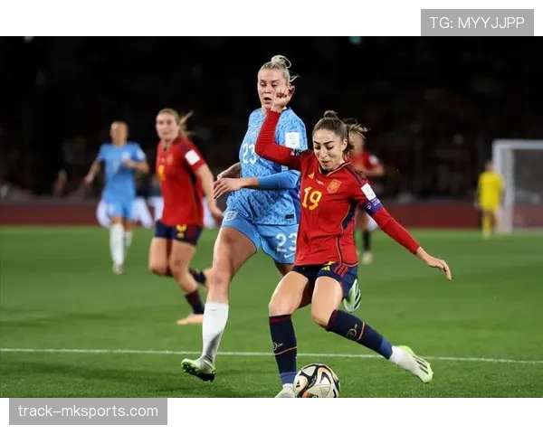 女足欧洲杯最佳球员表现稳健，助球队夺冠彰显实力与辉煌