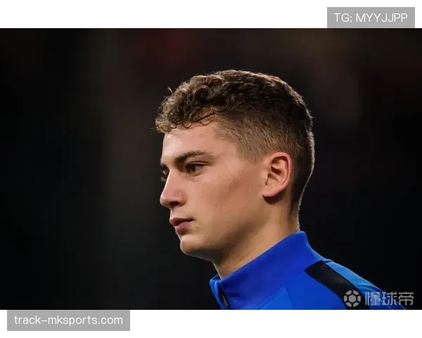 埃斯比赛亮点综述:关键表现展示竞争激烈的赛季魅力 埃斯比赛亮点综述:关键表现展示竞争激烈的赛季魅力