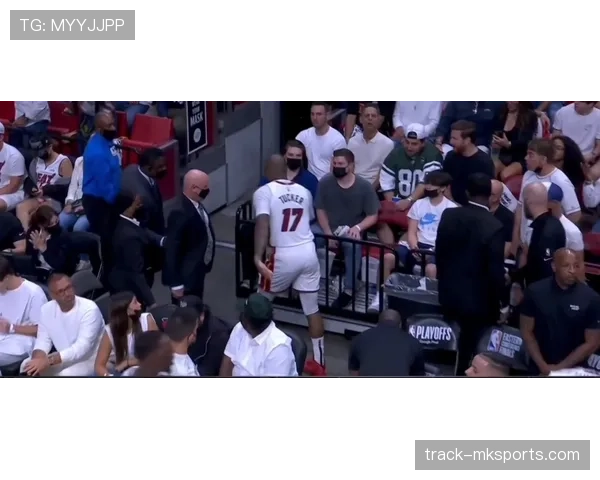 奥布拉克更衣室领袖角色凸显,本赛季表现稳健备受期待 奥布拉克更衣室领袖角色凸显,本赛季表现稳健备受期待