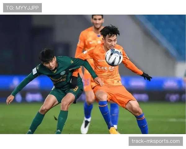 国际米兰三中卫体系下节奏变化能力不足，攻防转换效率受限